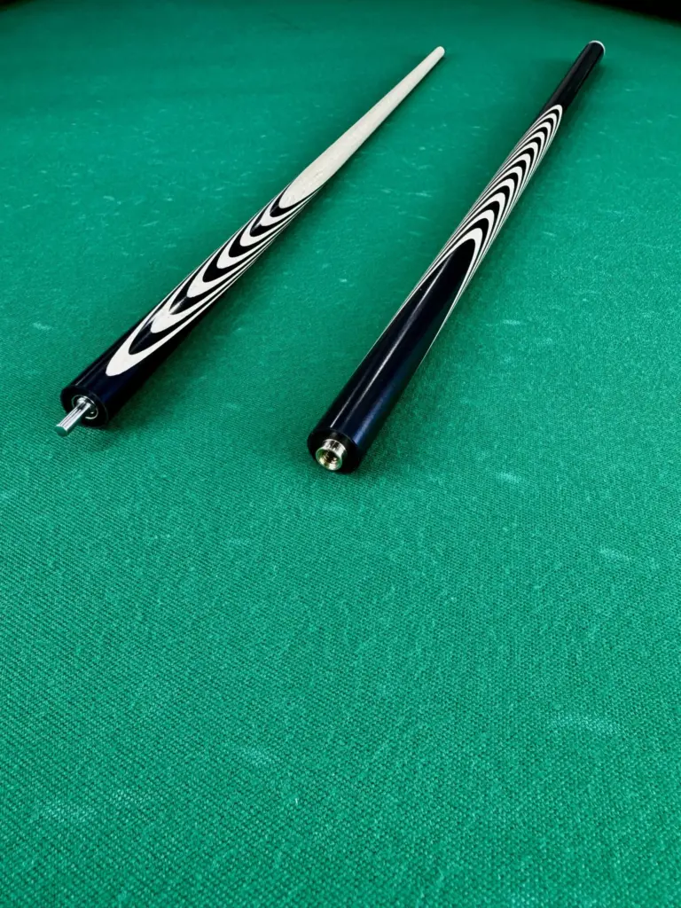 bilyardnyj-kij-16-zapilov-chernyj-grab-inkrustacziya-perlamutr-2-scaled