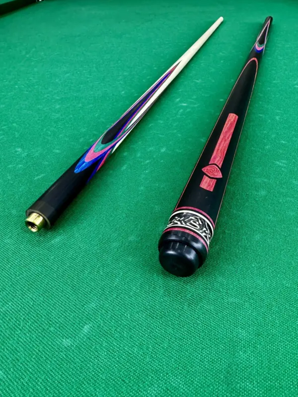 Більярдний кий Квітка (папуга) чорна-синьо-зелена-багряна граб 4 променеві AS (3)|Більярдний кий Квітка (папуга) чорно-синьо-зелено-багряний граб 4 променевий акцент AS (1)|Більярдний кий Квітка (папуга) чорно-синьо-зелено-багряний граб 4 променевий напруга AS (2)