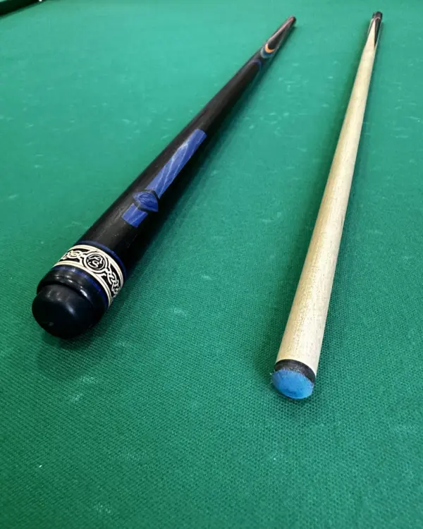 bilyardnyj-kij-czvetokpopugaj-eben-4-luchevoj-napryazhennyj-as-4-scaled