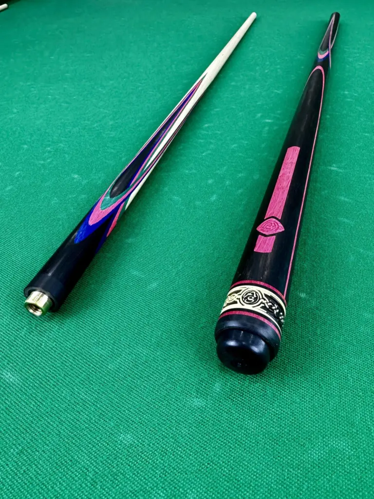 Більярдний кий Квітка (папуга) чорне дерево + синій + зелений + багряний граб 4 променевий акцент AS (1)|більярдний кий Квітка (папуга) ебеновий + синій + зелений + багряний граб 4 променева напруга AS (2)|Більярдний кий Квітка (папуга) ебеновий + синій + зелений + багряний граб 4 променевий напружений AS (3)