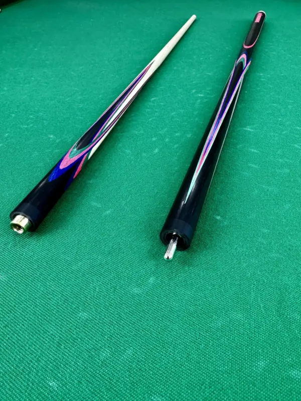 Bilyardnyj-kij-czvetokpopugaj-eben-sinij-zelenyj-malinovyj-grab-4-luchevoj-napryazhennyj-as-2-scaled