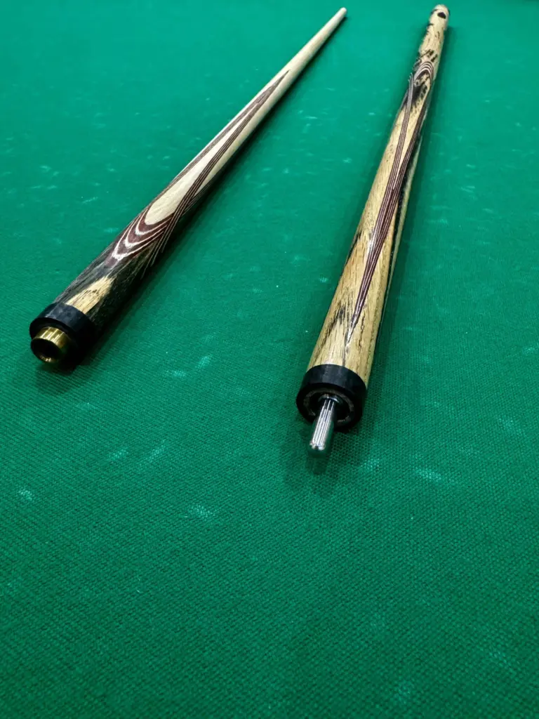 Білярдний-кий-чветокпопугай-махенгакрасний-граб-4-лучевий-напряженний-ас-2-скала