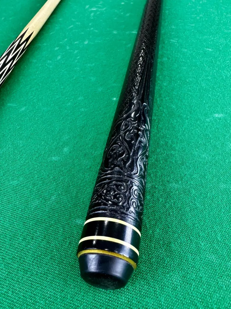 Білярдний-кий-корона-восмі-перевая-ебен-насечка-1ШТ-4-луска