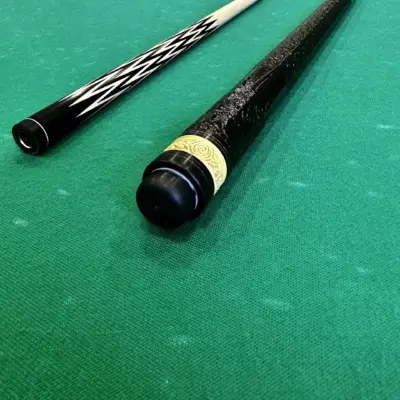 Більярдний кий Корона восьми пір’яна Ебен насічка 1шт. изображение