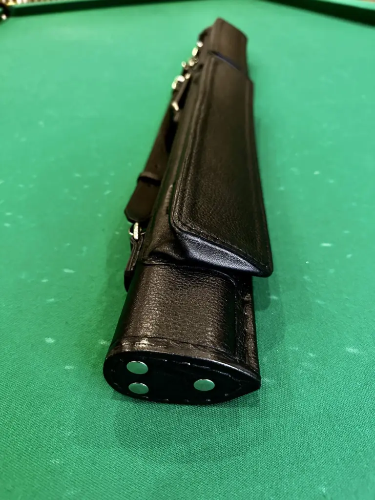 chehol-dlya-kiya-sport-m-chernyj-kozhanyj-5-scaled-2