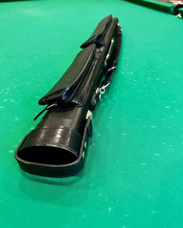 chehol-dlya-kiya-sport-m-chernyj-kozhanyj-scaled-2