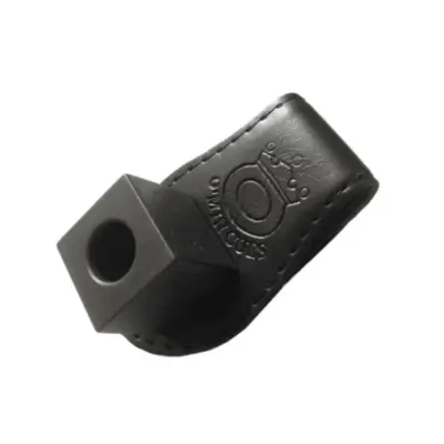 Держатель для мела Omin черный магнитный кожаный Клипса 1шт. изображение