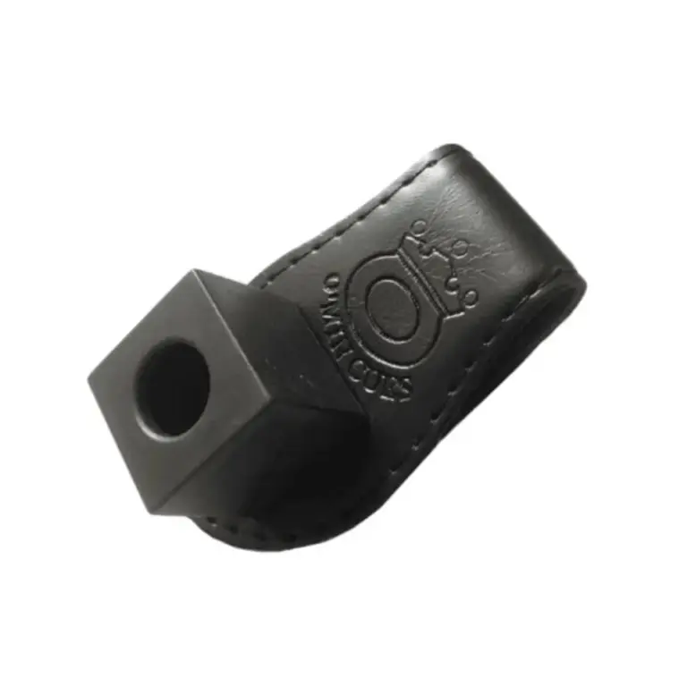 Держатель для мела Omin магнитный кожаный Клипса 1шт.|Держатель для мела Omin магнитный кожаный Клипса 1шт. (2)|Держатель для мела Omin магнитный кожаный Клипса 1шт. (2)|Держатель для мела Omin магнитный кожаный Клипса 1шт.