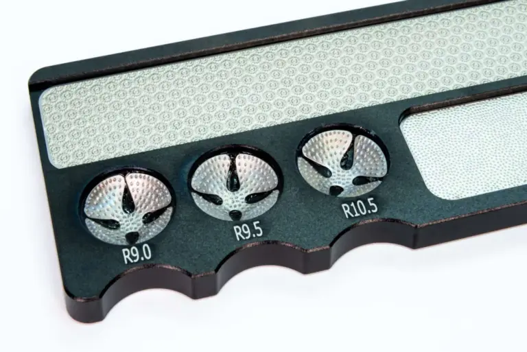 instrument-dlya-korrekczii-naklejki-chernyj-4-v-1-2-1-scaled-2