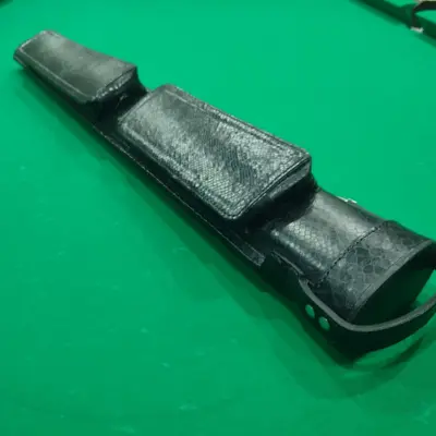 Обкладинка для кию SPORT для двох чорних крокодилових шкір изображение