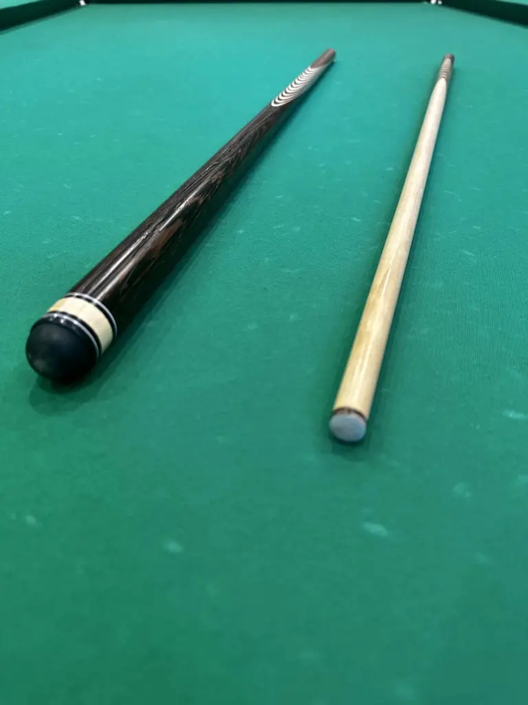 kij-bilyardnyj-super-lyuks-20-zapilov-venge-1sht.-2-scaled-2