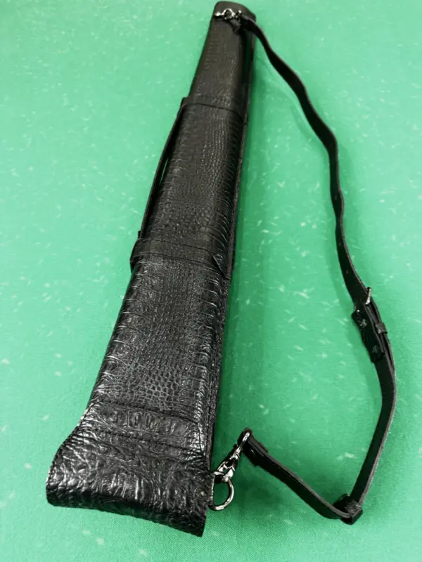 Колчан-для-білярного-кія-класик-черний-кожаний-крокодил-3-луска