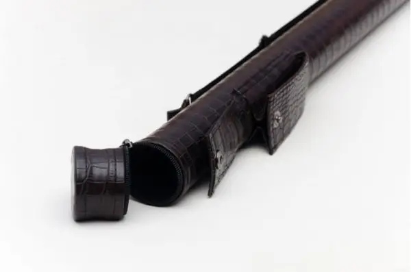 tubus-dlya-bilyardnogo-kiya-s-karmanom-knopka-krokodil-shokolad-1sht-4