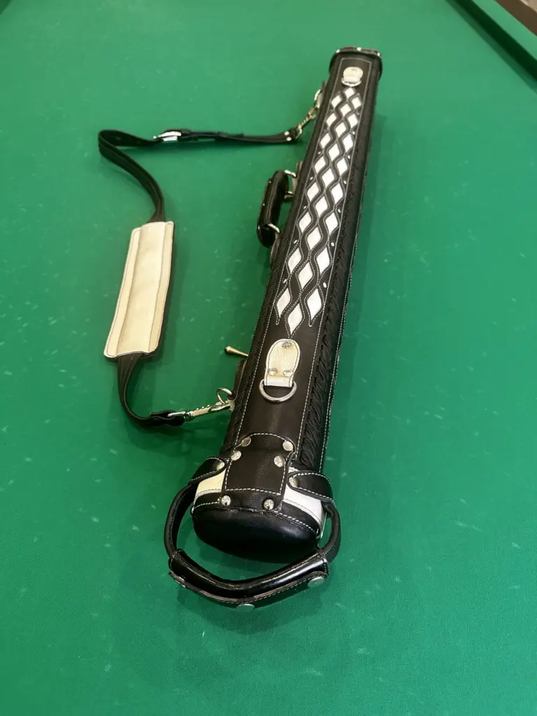 tubus-eksklyuzivnyj-ruchnaya-rabota-belye-vstavki-033-2-scaled