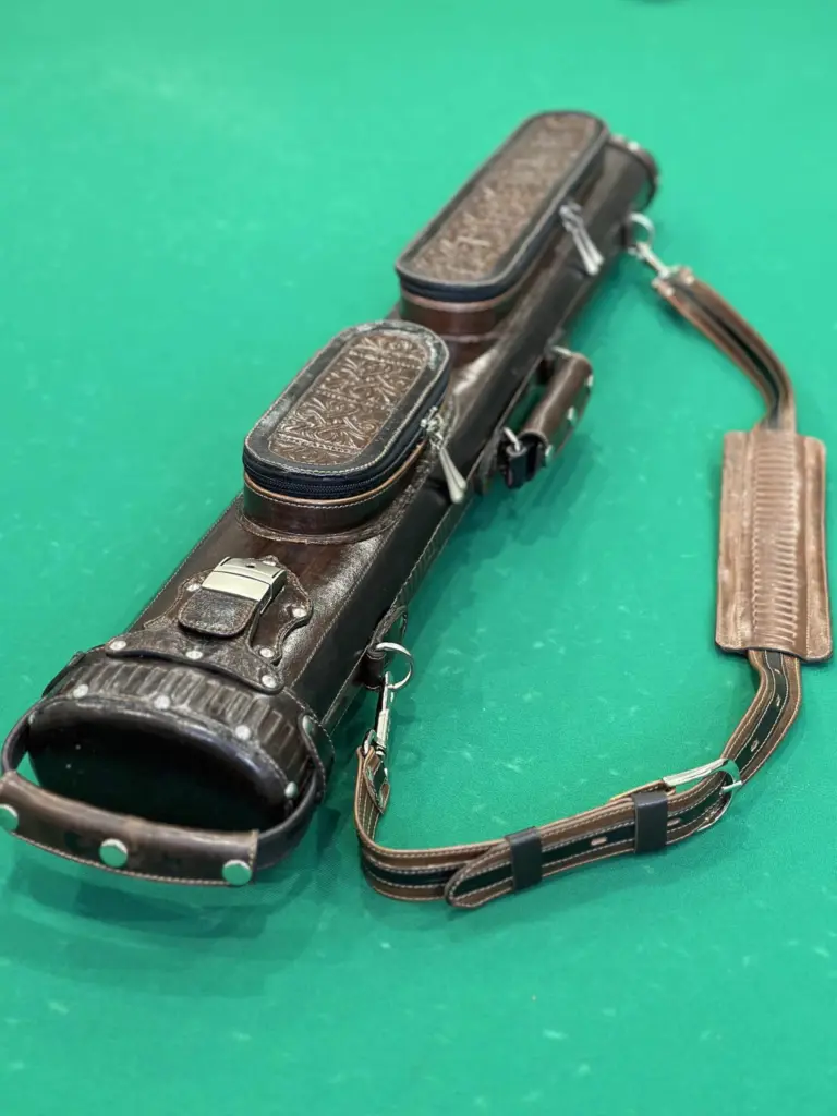 Тубус эксклюзивный ручная работа Ерофея Евладина коричневый 025 на два кия|Тубус эксклюзивный ручная работа Ерофея Евладина коричневый 025 на два кия (2)|Тубус эксклюзивный ручная работа Ерофея Евладина коричневый 025 на два кия (3)|Тубус эксклюзивный ручная работа Ерофея Евладина коричневый 025 на два кия (4)|Тубус эксклюзивный ручная работа Ерофея Евладина коричневый 025 на два кия (5)|Тубус эксклюзивный ручная работа Ерофея Евладина коричневый 025 на два кия (6)|Тубус эксклюзивный ручная работа Ерофея Евладина коричневый 025 на два кия (7)