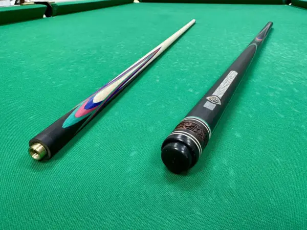 viber_image_2025-08-28_13-58-19-146|viber_image_2025-08-28_13-58-18-943|viber_image_2025-08-28_13-58-18-664|Більярдний кий Квітка (папуга) ебеновий + багряний + синьо-зелений 4-променевий натяг AS (1)|Більярдний кий Квітка (папуга) ебеновий + багряний + синьо-зелений 4-променевий натяг AS (2)|Більярдний кий Квітка (папуга) ебеновий + багряний + синьо-зелений 4-променевий натяг AS (3)